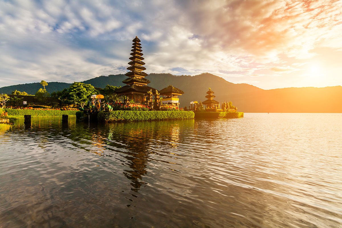 Bedugul Highlands Escape – Waterfalls, Lakes & Temples Adventure